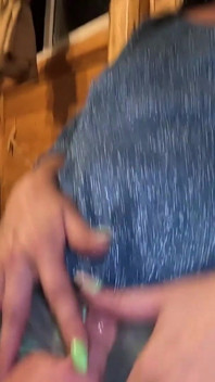 在我闪亮的骆驼趾上深度口交和射精 285