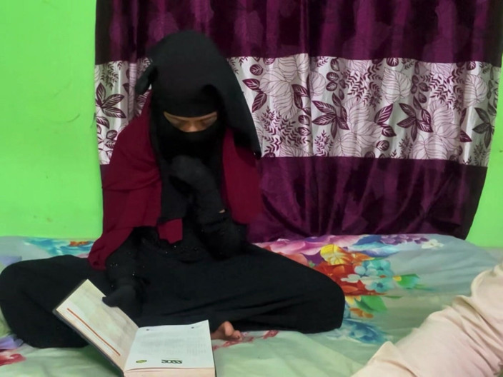 Kaleonjoybd: Sadiya follando con su maestra de casa