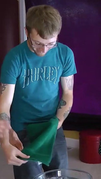 Le loser ultime en endurance strip-tease avec Patrick