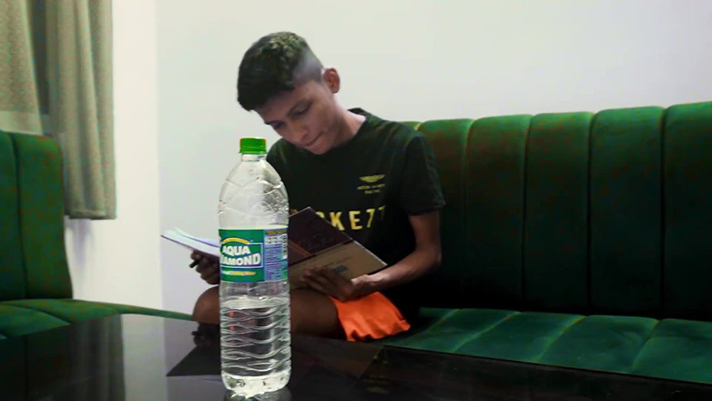 Queen star Desi: A Naughty Story of a Student and His Sexy Lady...