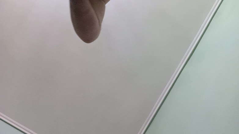 Greek cross lovers: Я Олена Андреу, найбожевільніший хрест у Греції, і я вкладаю величезний в себе. Мене розриває. Мені це дуже подобається.