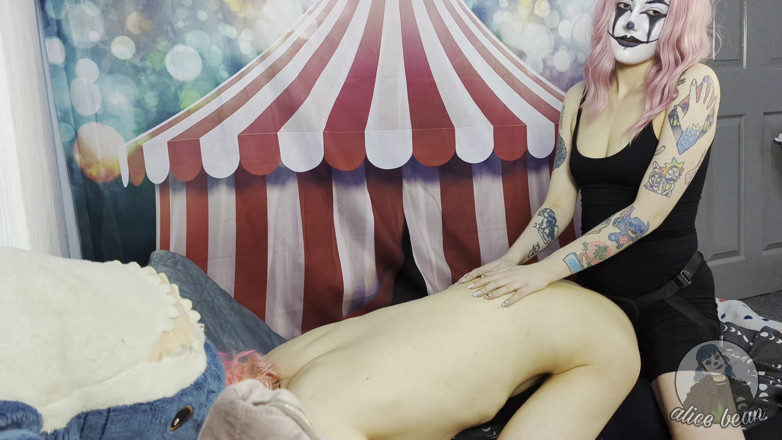 Alice Bean: カックルズ・ペギング・サーカス