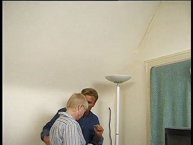 Xfamster: Madura con gran culo montando polla