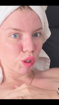Mmm I'm Sooo Wet