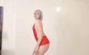 Horny Latinas Studio: Chica cosplay se desnuda y muestra su coño