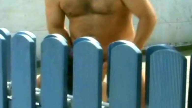 Filles Francaises: Awek montel Perancis dikongkek bersama dalam seks bertiga