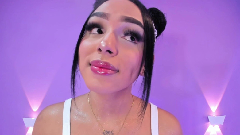 Brittany Gil: Labbra Succose Sexy