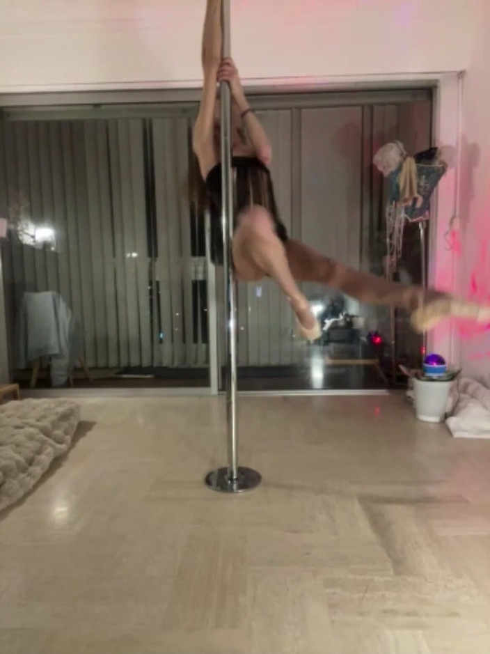 Chris06d72: Sensual Tango