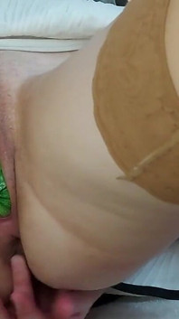 J’ai Collé Un Énorme Vagin De Courgettes De 20 Cm De Long Et 9 Cm De Large