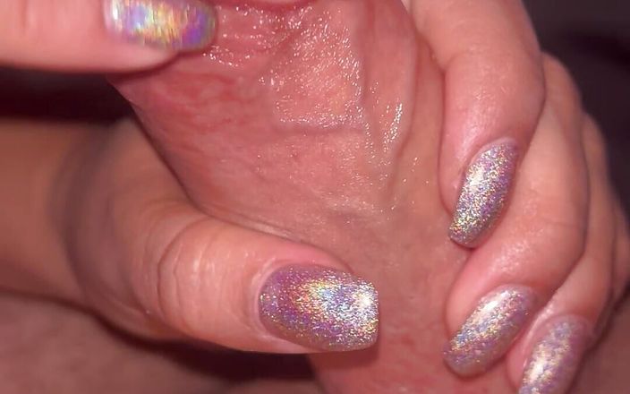 Latina malas nail house: Доение сверкающих ногтей и оргазм, камшот