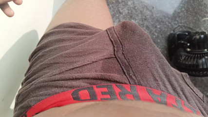 king_without_qu159: Nouveau matin, entraînement, un jeune garçon baise