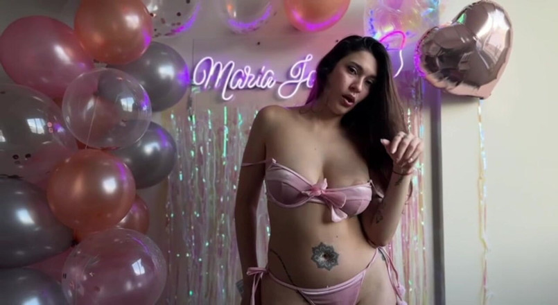 Maria jesus of: Oleh kerana hari lahir saya, saya meletakkan belon