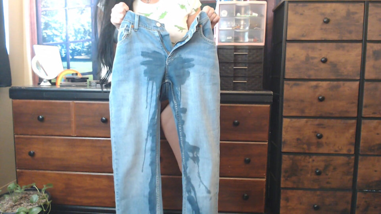 Abby Anna: Oh No I Wet My Jeans