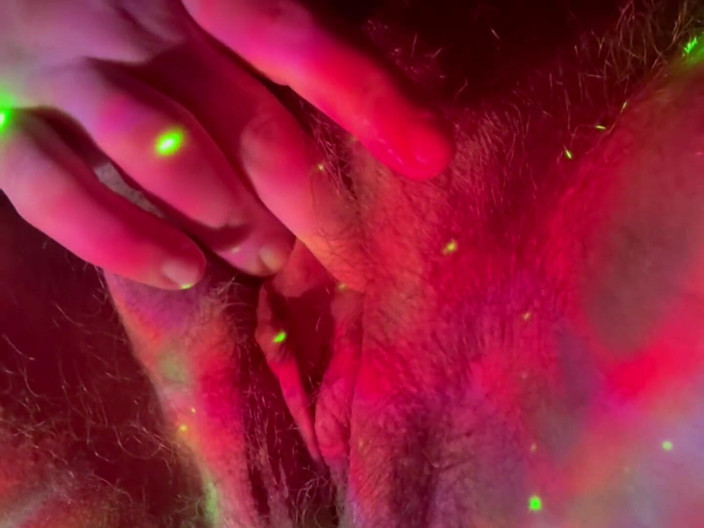 SoftBakedAfterDark: Didascalia del cazzo: masturbarsi nel vuoto (cazzo finto e cazzo falso)