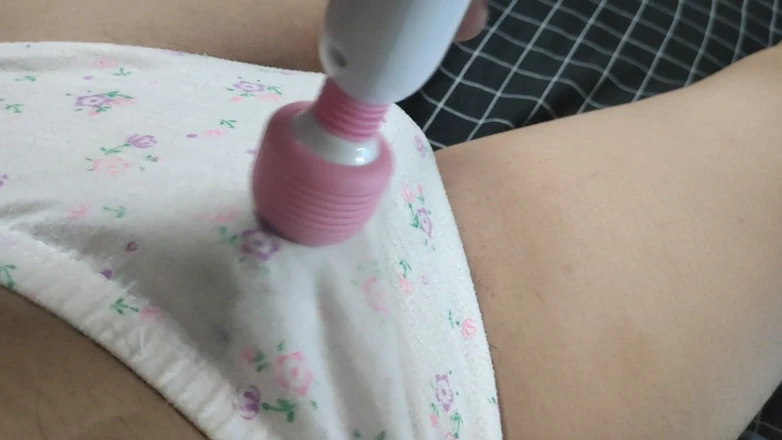 Just4fun: 白色内裤