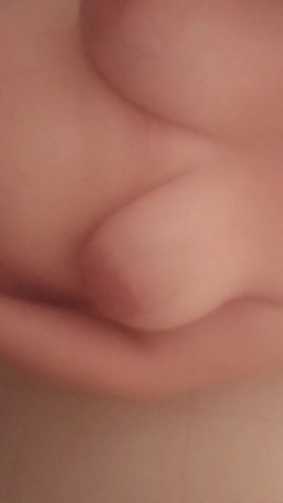 Mel the slut: 20220705_225143