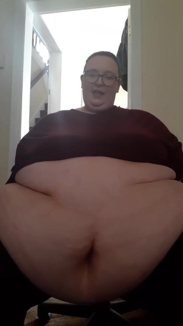 SSBBWLadyBrads: Your obese goddess