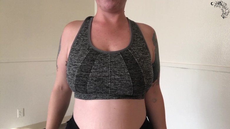 Nikki's Fetishes: Bouncing My Boobs in Sports Bras
