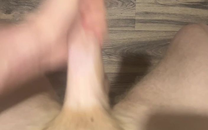 Johnny69227: Masturbation intensive, explosion de sperme. Twink, hardcore