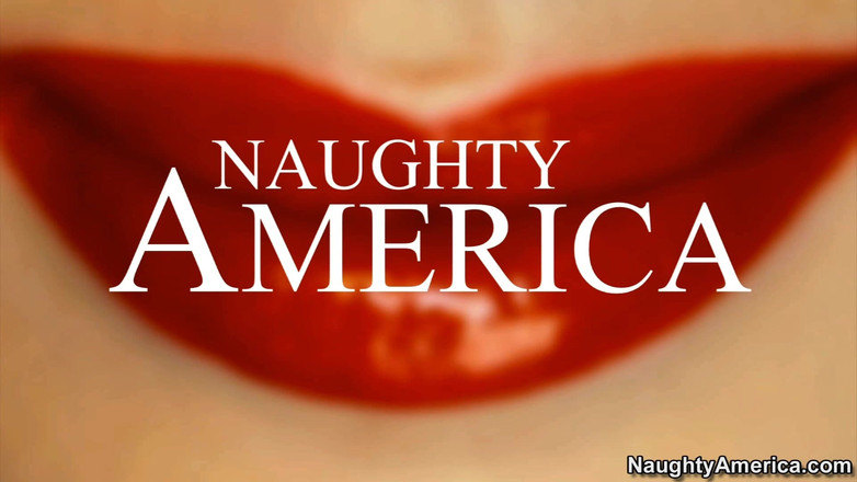 Naughty America: Naughty America Kagney Linn Karter knullar i soffan med sina...