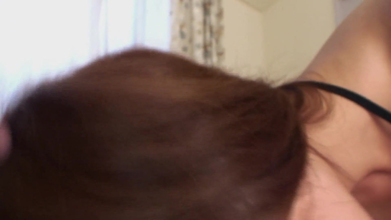 JAPAN IN LOVE: Sürtük Japon sahnesi-2 bikinili ince Japon esmer yume imano dölleniyor