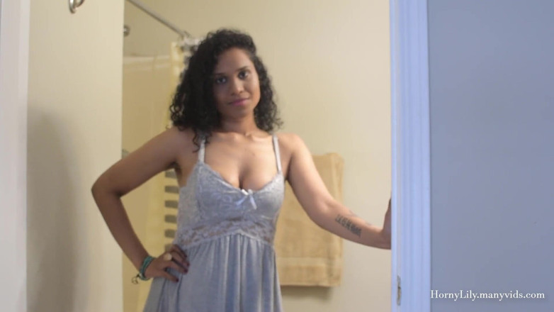 Horny Lily: Indian MILF joi in Hindi