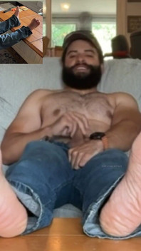 Stopa POV Broda mięsień bloke tryska spust na siebie