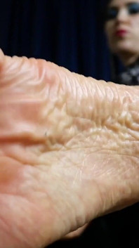 Regenerating Massage at the Giantess' Feet