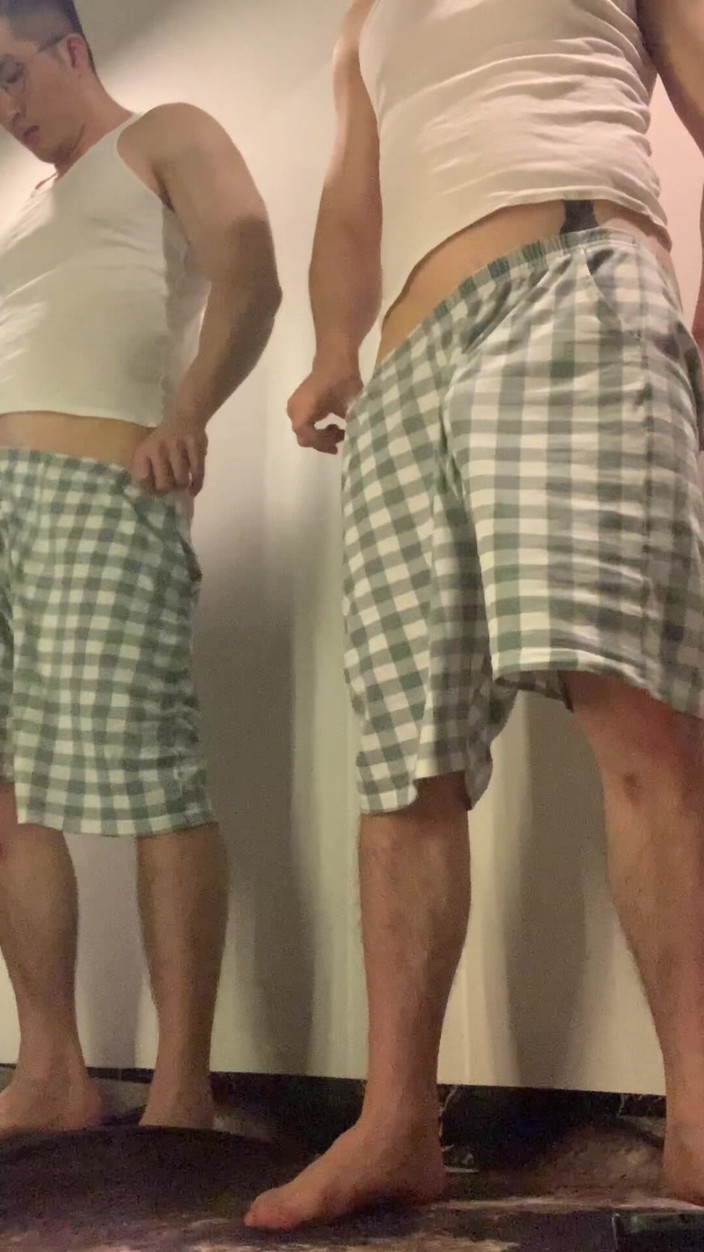 Deric DK: Deric Solo 063