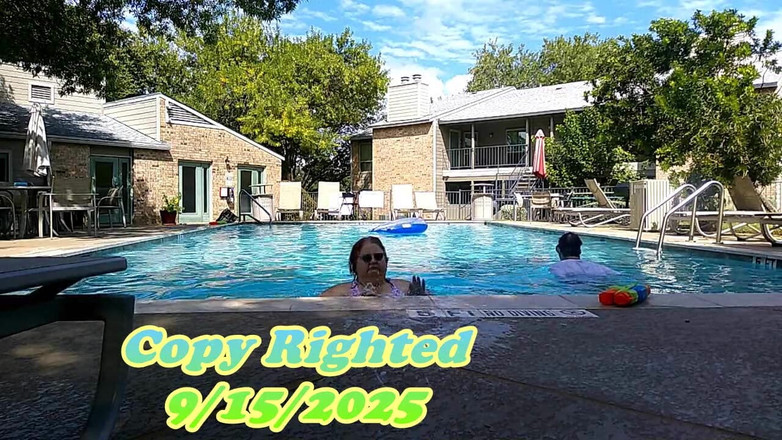 BBW nurse Vicki adventures with friends: BBW-krankenschwester Vicki Spielzeit Im Pool Mit Hübschem Harry