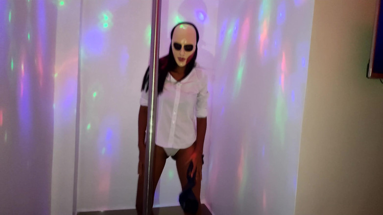 Martin13: Öğrenci öğretmenle en iyi notu sağlamak için ev yapımı porno çekiyor