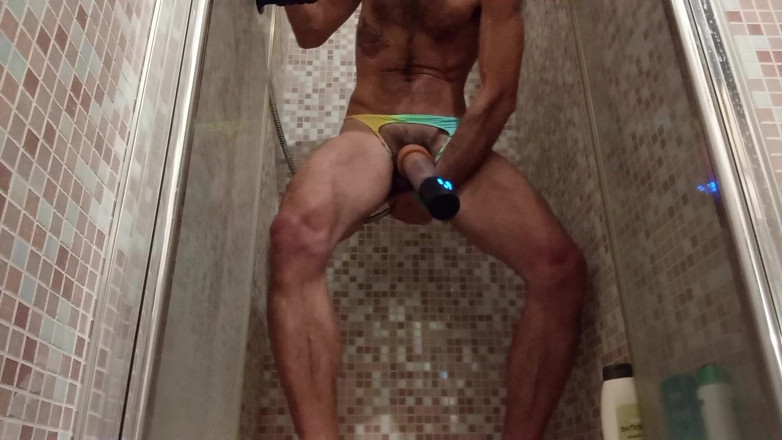 Iron19: Me Divierto En La Ducha