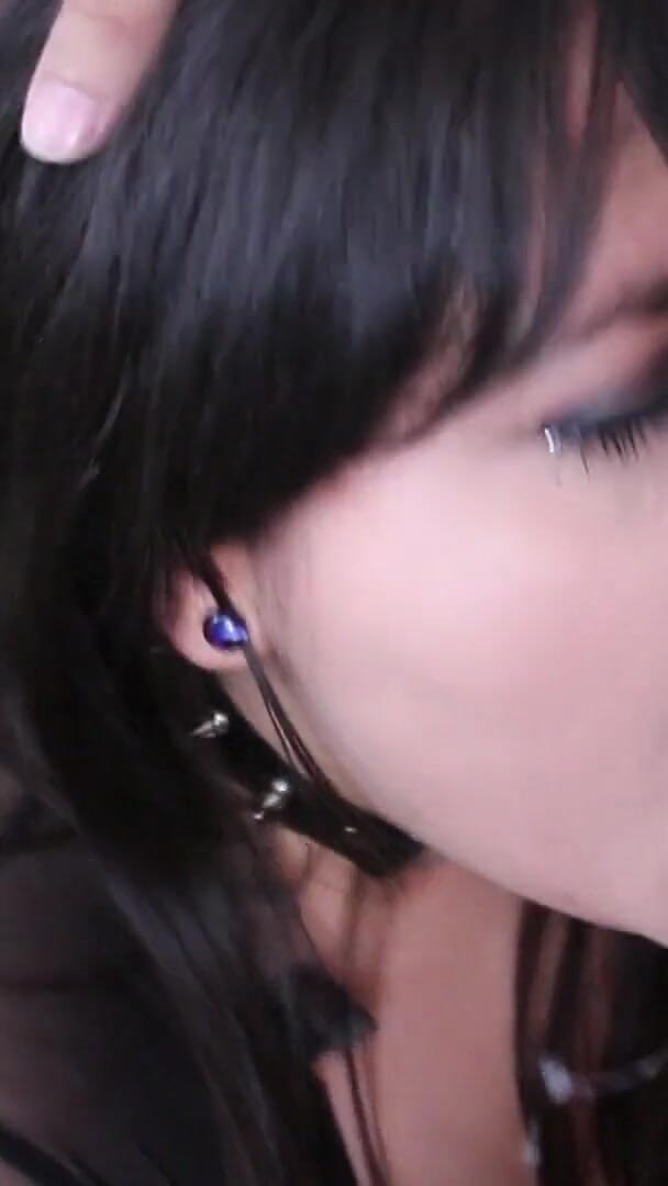 Goth Footjob (Vicki Vixen)