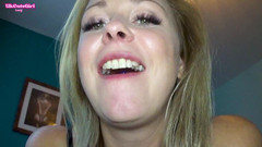 UKCuteGirl: 小さな男がニッカーの引き出しを隠す驚きがむさぼり食った!