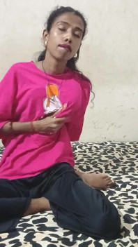 Kakak ipar india nyepong kontol besar abang tirinya sampai dicrot di mulut