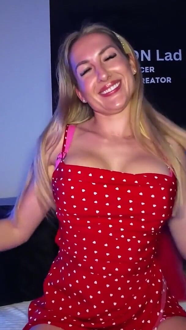 Mr LDN Lad: Kayla Lea Married Aussie Hotwife Fucks Me Hard!