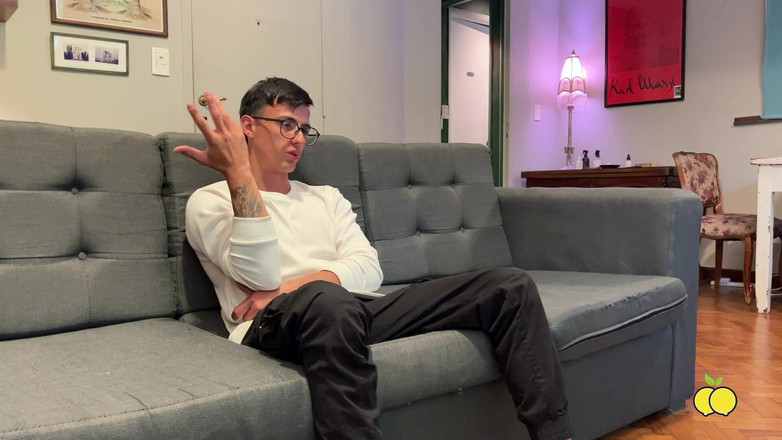 Limon producciones: 心理学家用人工智能为年轻男性创造了一个享受性爱的女性