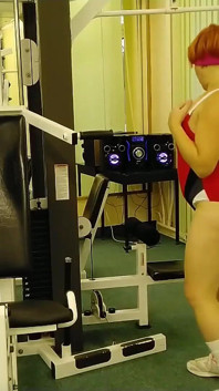 Tombul fare spor salonunda sikiliyor