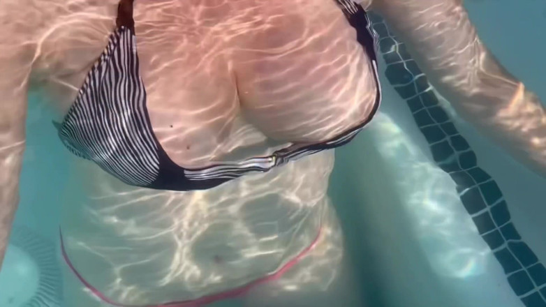 Artemisia Love: Artemisia Love Flashing Her Juicy Big Tits at the Pool