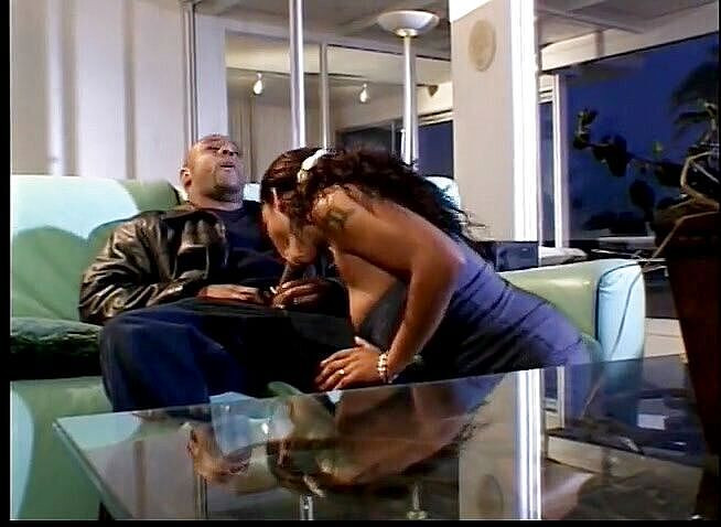 Black Jass: Schwarzer schönheitsarsch wurde geritten, bis sperma ihren mund füllt