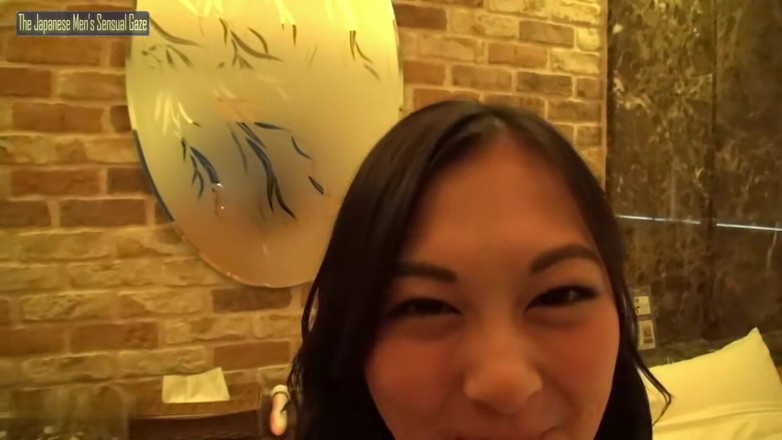 Asian happy ending: Une beauté laiteuse penchée à ma volonté et chaudement remplie de...