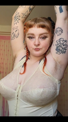 Bunny Royle: Hujung minggu ini Saya Melakukan Sesi Ibadah Ketiak Yang Paling...