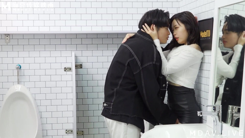 ModelMedia Asia: Mdwp-0021 Lewd Meat Toilet