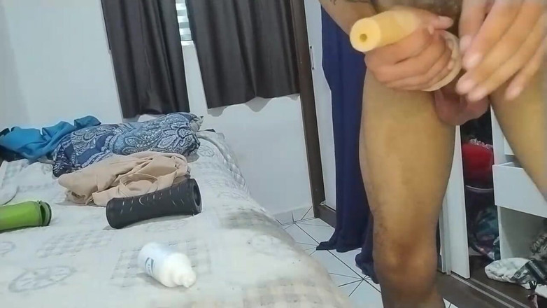 Virtual ToyBoy: Zum Schluss mit Milch zeigen