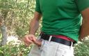 Tjenner: मैं छुपा रहा हूं ताकि मैं लंड हिला सकूं फिर जंगल में वीर्य निकाल सकूं