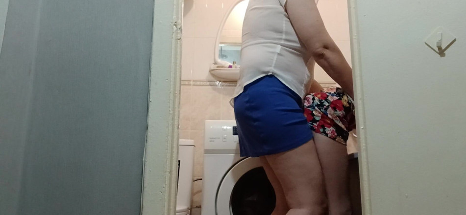 Lesbian-candys: Îl înșel pe soțul meu cu sora lui vitregă lesbiană