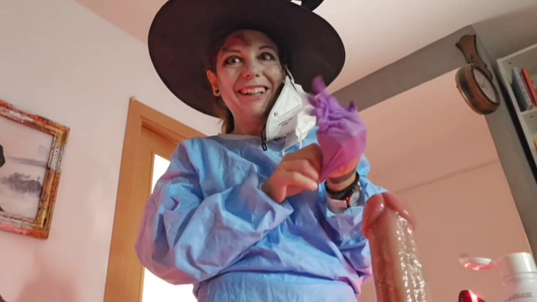 dafnedenoch: 할로윈 이브 새엄마 좀비의 형벌!-마녀