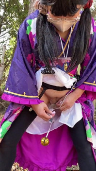 No.132 Playing in the Fields While Wearing a Kimono
