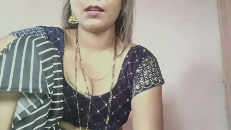 Aliases: Desi bhabhi fickt sich selbst