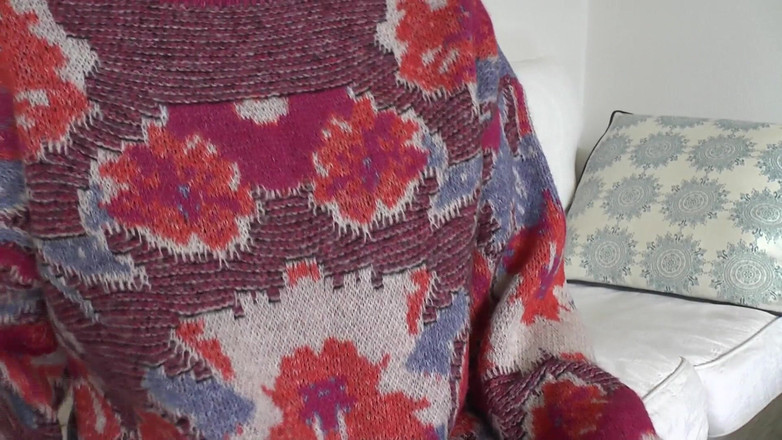 Lady Victoria Valente: 4 Hari Sebelum Pernikahan Anda: Pertemuan Tabu - Spritz Pada Sweater...